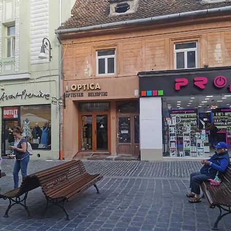 Central Petit Room Braşov Esterno foto