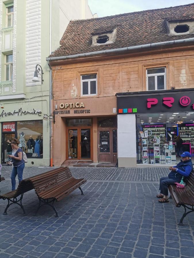Central Petit Room Braşov Esterno foto